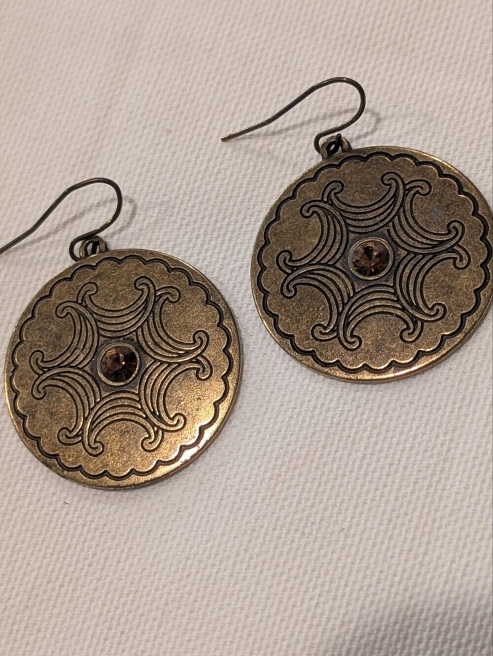 🌸 5/$10 Boho-Inspired Bronze Round Medallion Earrings with Brown Gemstone